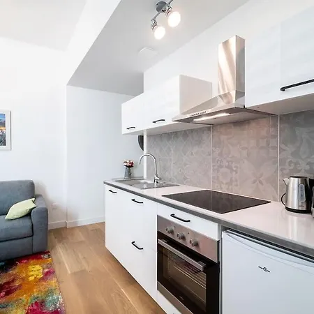 Apartment Le Shabby Chic, Beau T2, Patio, Centre